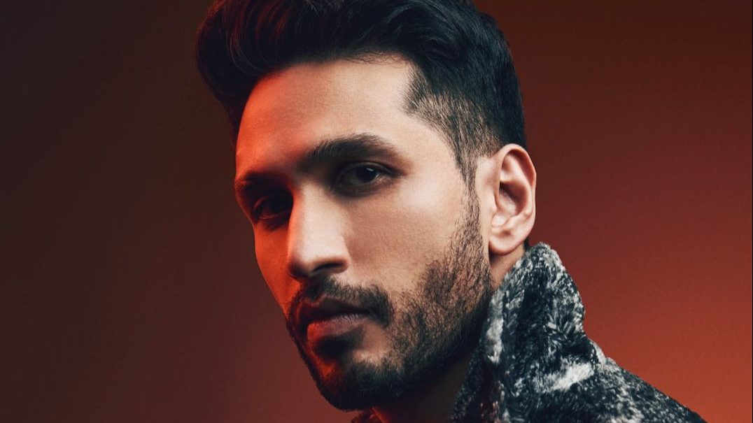 Arjun Kanungo puts himself on the global map with the Indian rendition of Vaultboy’s hit ‘Everything Sucks’!