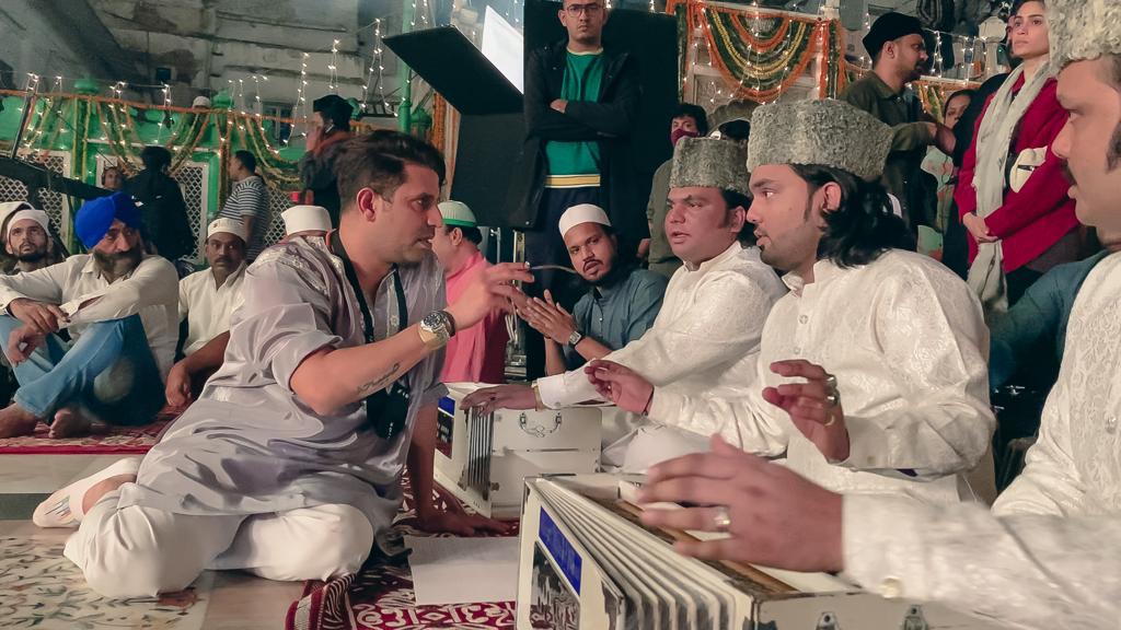 Vidyut-Faruk shoot ‘Ru Ba Ru’ at Hazrat Nizamuddin Dargah where Ranbir-Imtiaz had sho t Rockstar’s ‘Kun Faya Kun’!