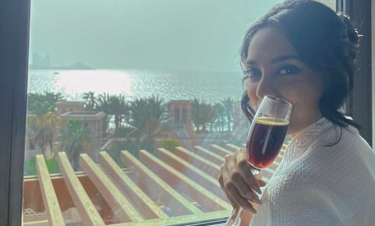 Sobhita Dhulipala shoots in Dubai in 48 degrees Celsius without complaining!