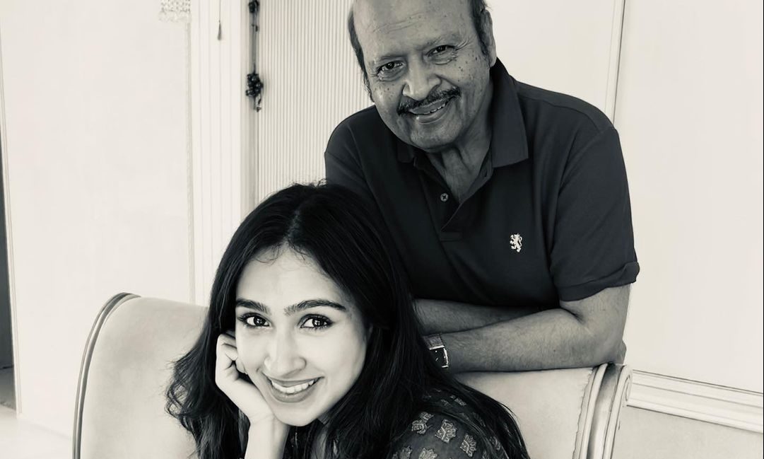 On #FathersDay Pashmina Roshan shares an adorable memory with father Rajesh Roshan!