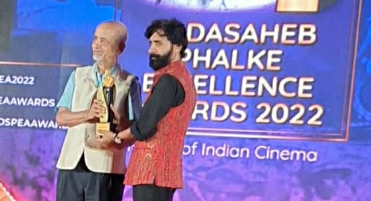 MX Player wins Best OTT Platform at the Dadasaheb Phalke Excellence Awards 2022!