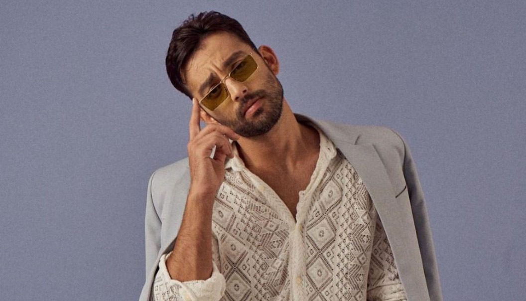 Himansh Kohli makes sure to reinvent his look regularly!