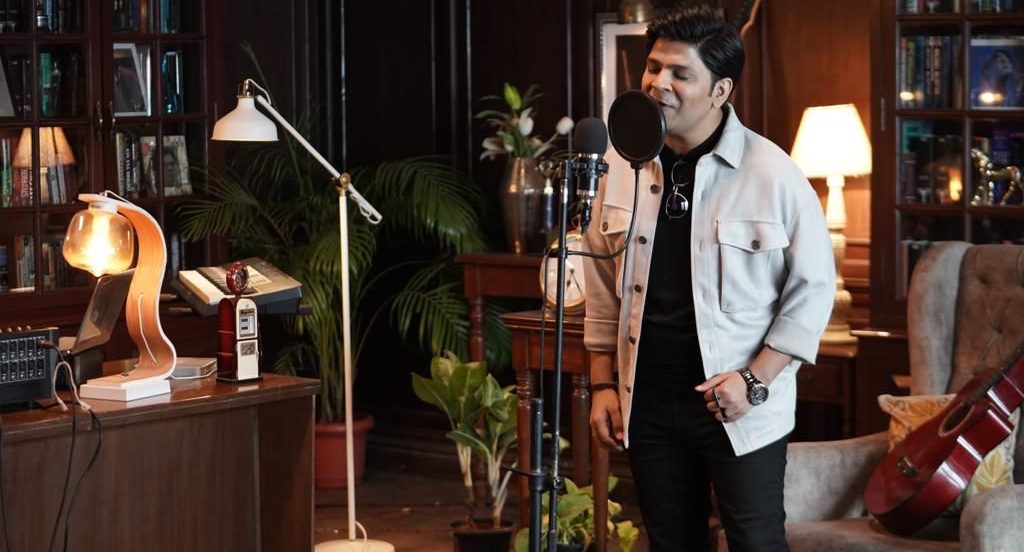 Fans shower love on Ankit Tiwari as he charms once again with Ek Villain Returns songs!