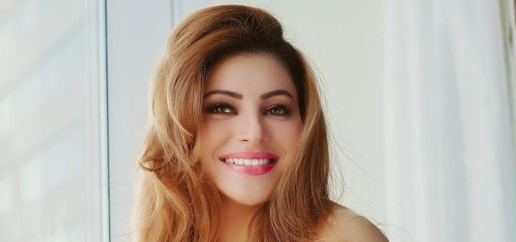 Urvashi Rautela proves that she’s an acting gem in her Pan Indian Film The Legend!