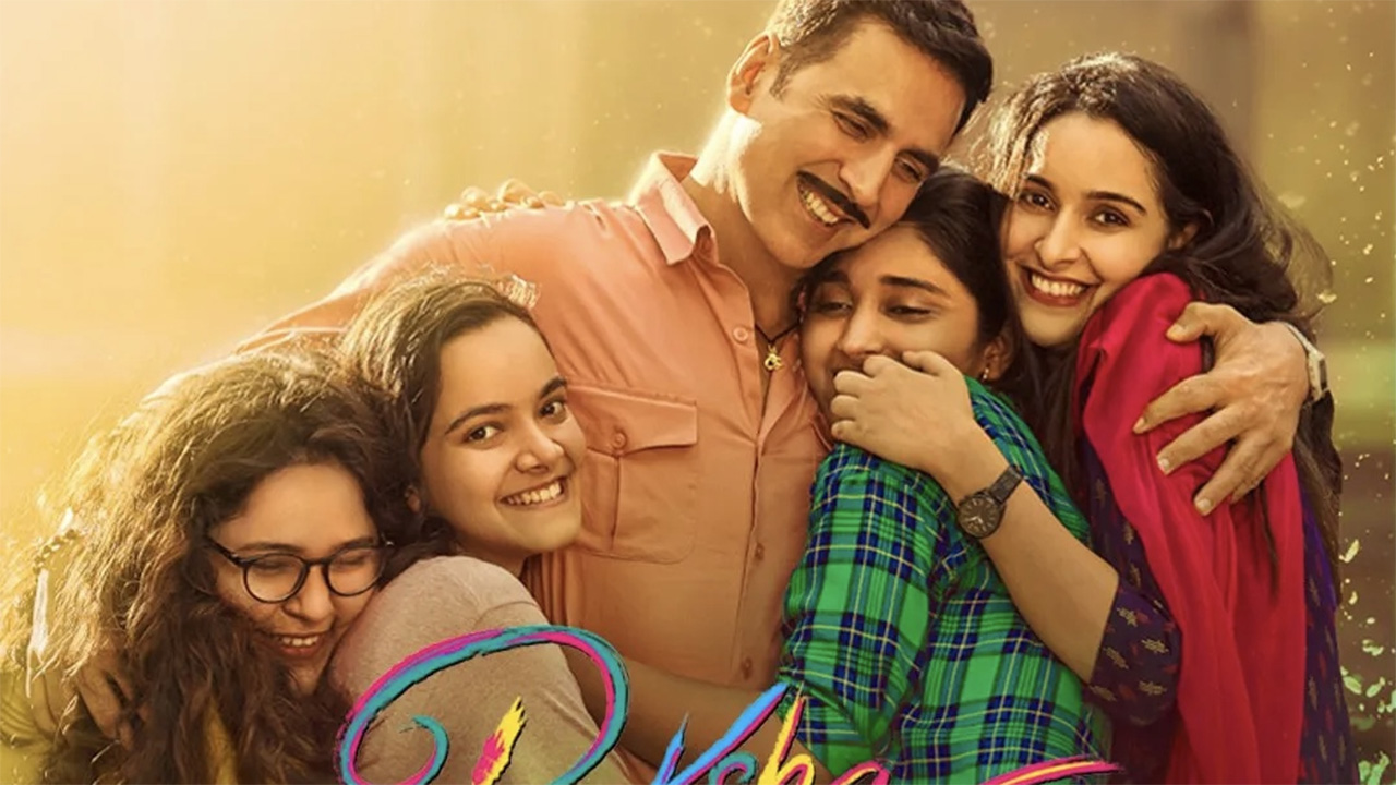 Review : Raksha Bandhan : Strong social message wrapped in clean entertainment!