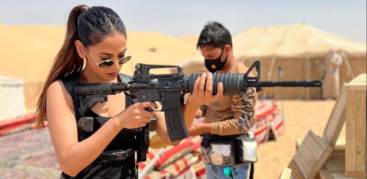 Sonal Chauhan and Nagarjuna go in for training for weapons for The Ghost!