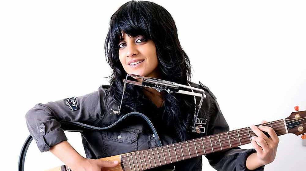 Singer Jasleen Royal wanted to be a cricketer!