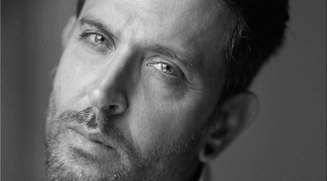 Vikram Vedha star Hrithik Roshan’s oh-so-handsome monochromatic picture!