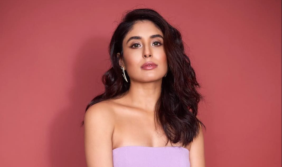 On her birthday Kritika Kamra to shoot for Netflix’s For Your Eyes Only?