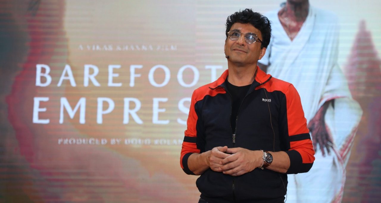 Vikas Khanna unveils the poster of his upcoming documentary ‘Barefoot Empress’!