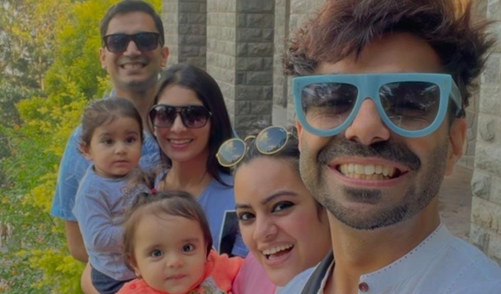 Aparshakti Khurana goes on a vacation with his family!