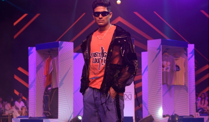 Shubman Gill wows audiences with an uber chic Streetwear look as showstopper at Lakme Fashion Week X FDCI!