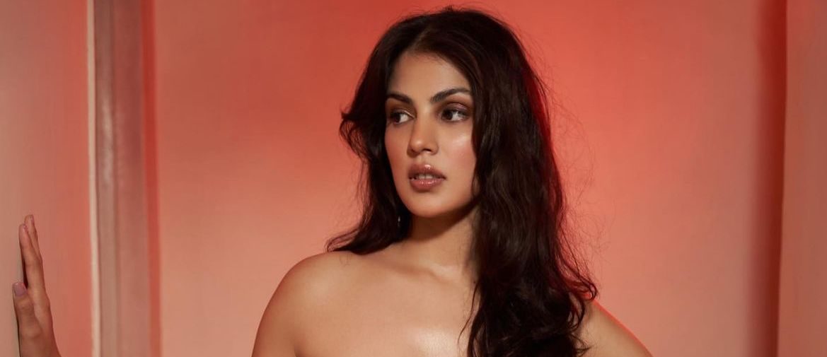 Here is decoding Rhea Chakraborty’s fashion wardrobe of the year 2022!