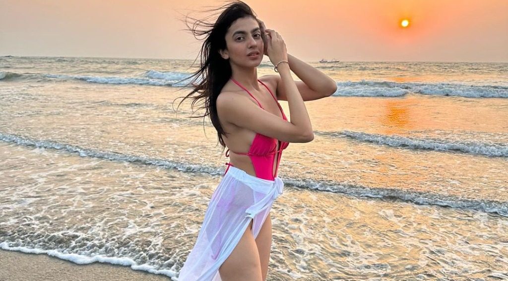 Kashika Kapoor is too hot to handle in this bikini look!