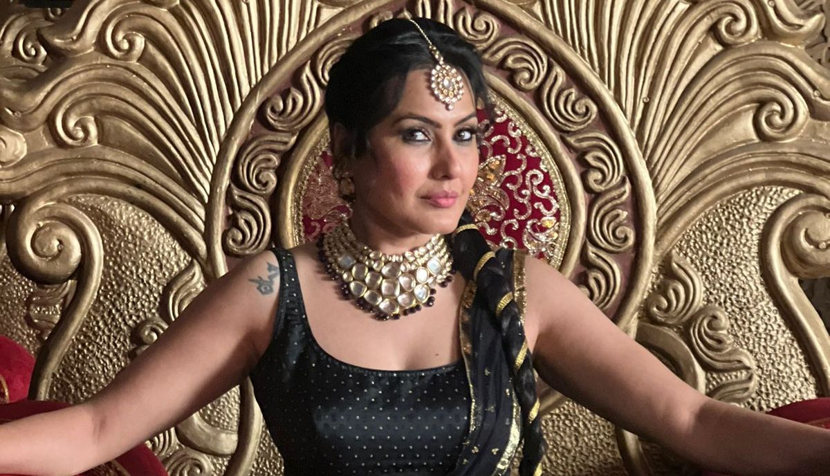 Kamya Panjabi says, “I am excited to give a glamorous twist to this traditionally feared chudails and dayans on screen”!