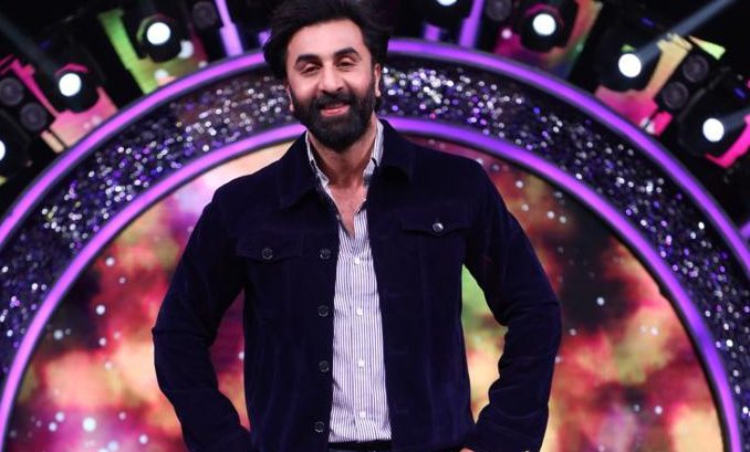 Ranbir Kapoor gets emotional on the sets of Indian Idol 13!