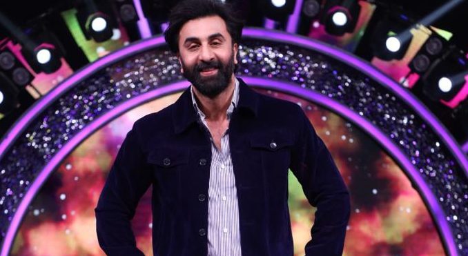 In the Holi Special Episode of Indian Idol 13, Ranbir Kapoor says, “I fear that Raha may not recognise me after I shave”!