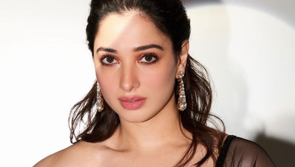 Tamannaah Bhatia celebrates her “18th Birthday”!