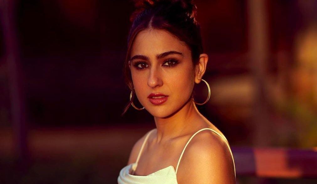 “Sara Ali Khan is the kind of actress who truly submits herself to the director’s vision”, says Gaslight’ director Pavan Kriplani!