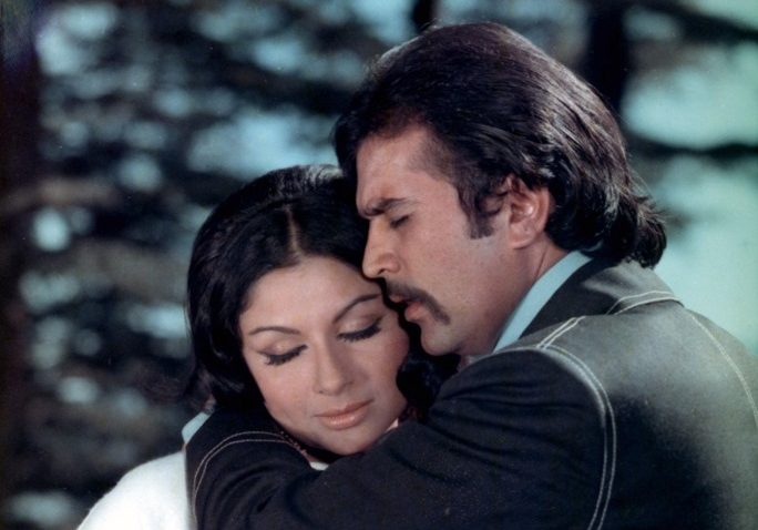 Sharmila Tagore was the first heroine of Yash Chopra’s debut production, “Daag”!