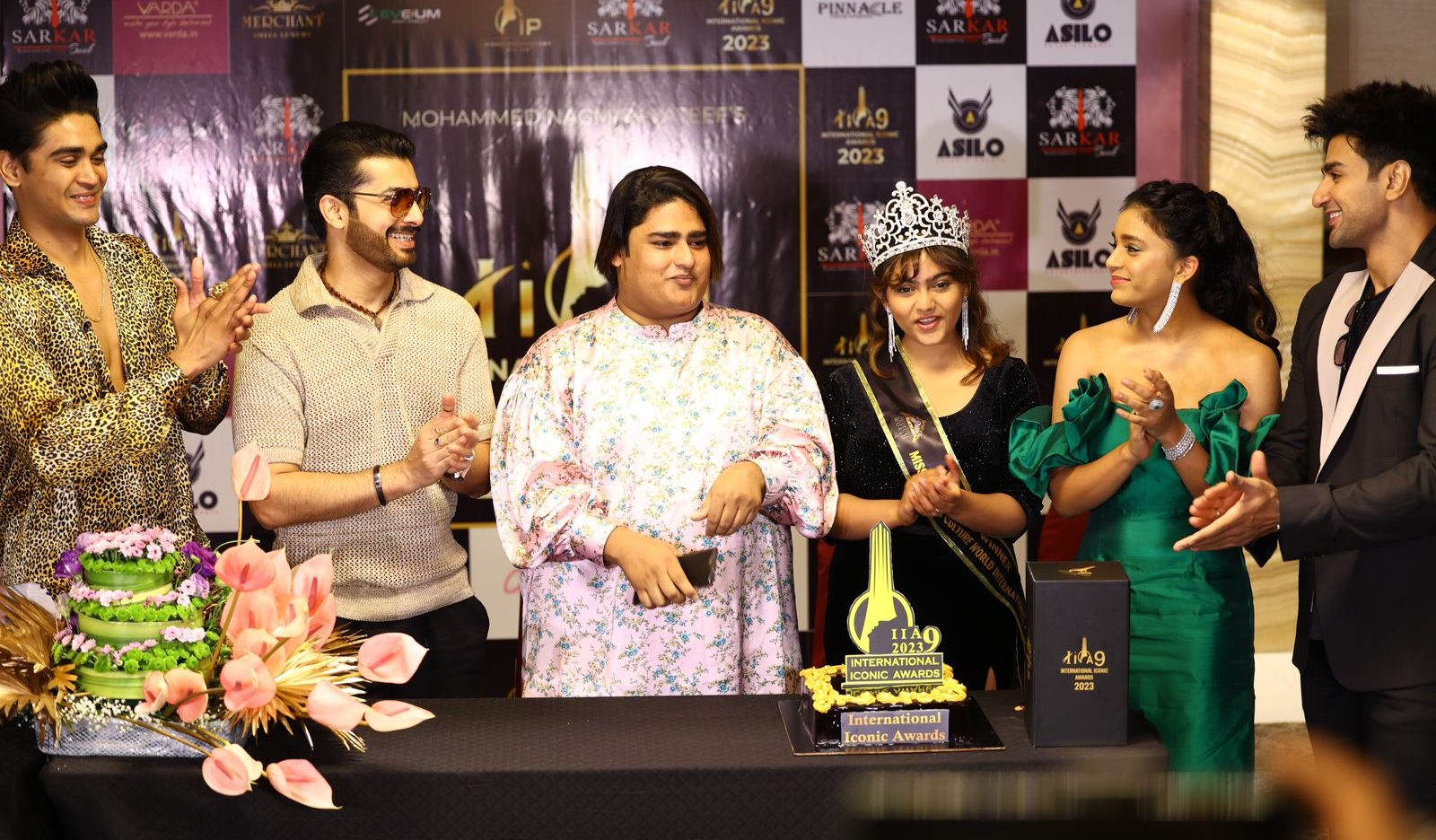 International Iconic awards announced in the presence of celebrities including Sumbul Touqeer!