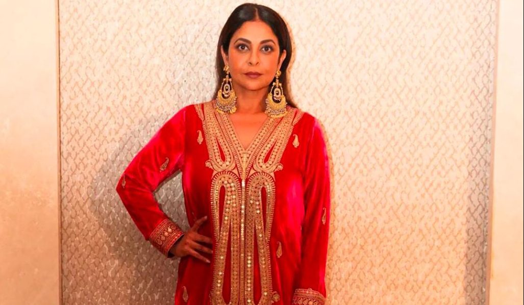 Shefali Shah wins brownie points from the fashion critics for stylish avatars!