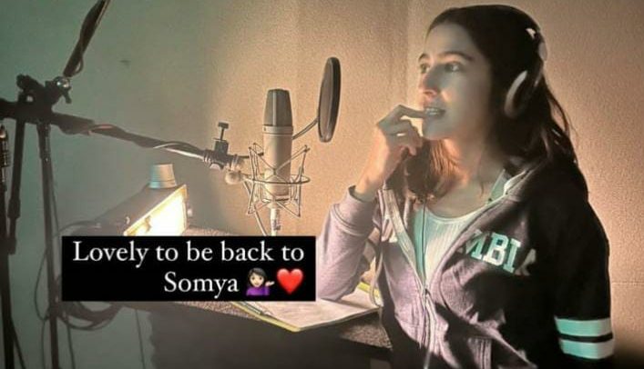 Sara Ali Khan shares a picture of herself from the dubbing studio!