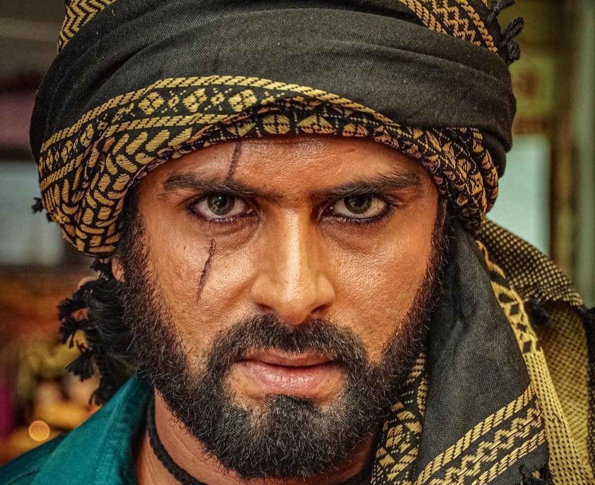 In Star Bharat’ ‘Ajooni’ Shoaib Ibrahim, as Raj veer Bagga, has adopted a disguised appearance!