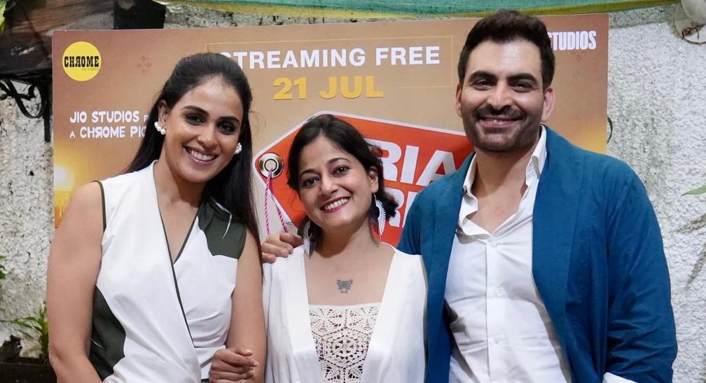 Genelia and Manav Kaul join the chorus of admiration for the ‘Trial Period’ director, Aleya Sen!