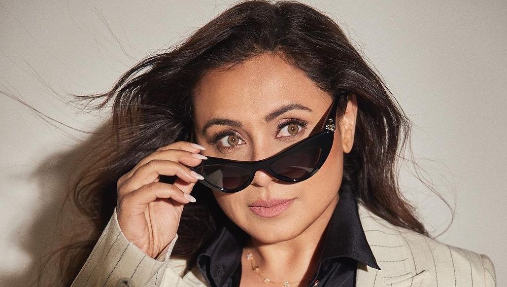 Rani Mukerji steps out in style with designer clothes!