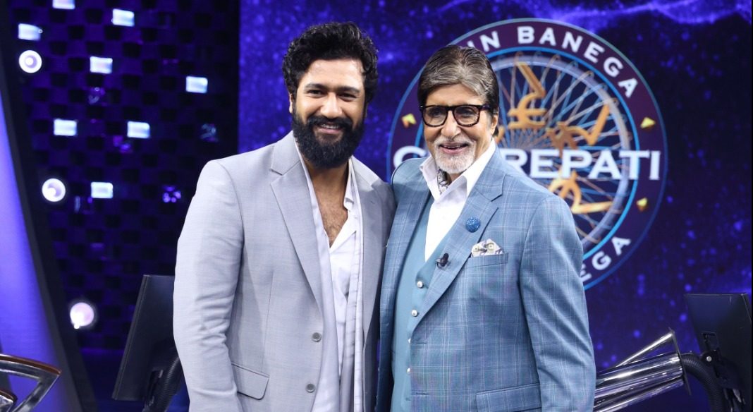 In KBC15, actors Vicky Kaushal and Amitabh Bachchan, bond over Cricket!