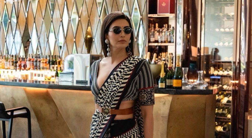 Karishma Tanna’s Saree look at Busan was a fusion of Indian tradition and modern style!