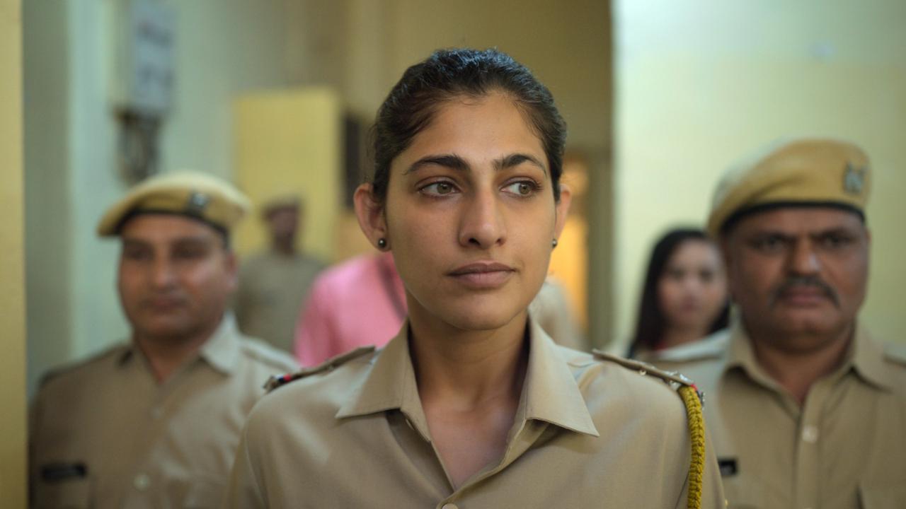 ‘Shehar Lakhot’ actor Kubbra Sait shares the excitement of playing a cop for the very first time!