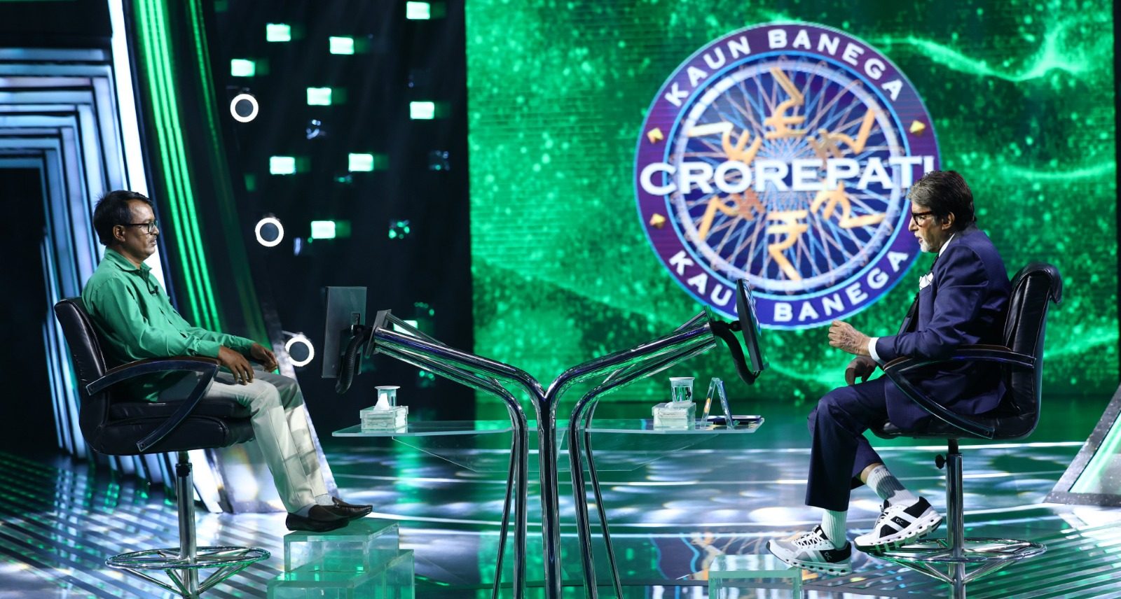 KBC 15 contestant Vishwas Tulshiram Dake inspires host Amitabh Bachchan!