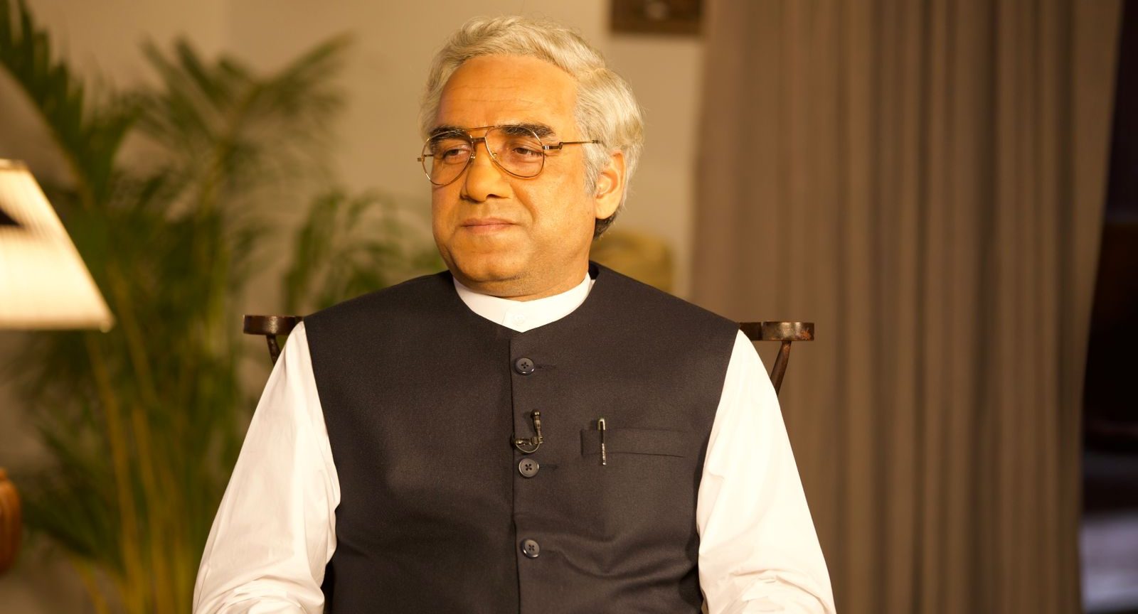 Main ATAL Hoon’s director Ravi Jadhav shares, “Both Atal Ji and Pankaj Tripathi share a deep connection to their country.”