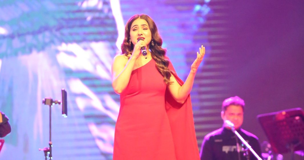 Neeti Mohan mesmerises the enthusiastic crowd at the 27th National Youth Festival!