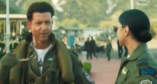 Fighter, starring Hrithik Roshan and Deepika Padukone gets applause from netizens!