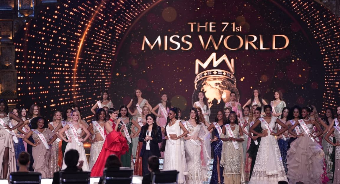 Archana Kochhar’s designs were seen on all the 112 Miss World Contestants!