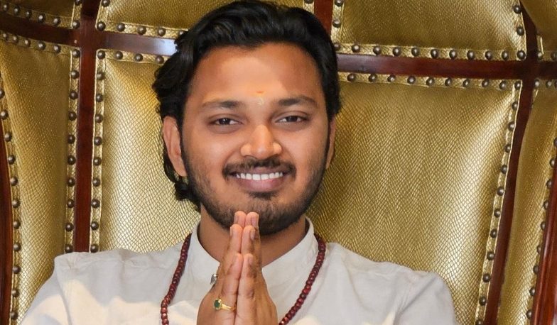 Spiritual healer Ayush Gupta announces, “We are planning to implement meditation in the schools of Dubai”!