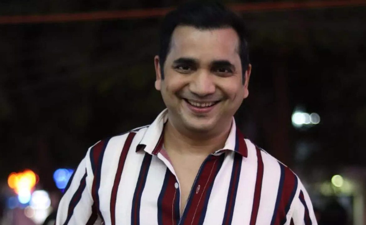 Saanand Verma says, “I use my writing skills in acting as well as my jokes”!