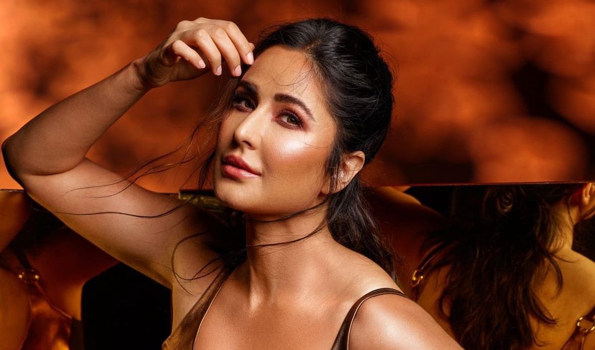 Katrina Kaif launches, ‘Kay Beauty’s Hyper Gloss Liquid Luminizing Highlighter’!