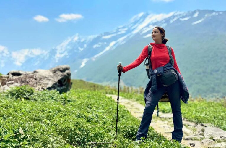 Jasmine Bhasin treks to the Valley of Flowers at 15,200 ft!
