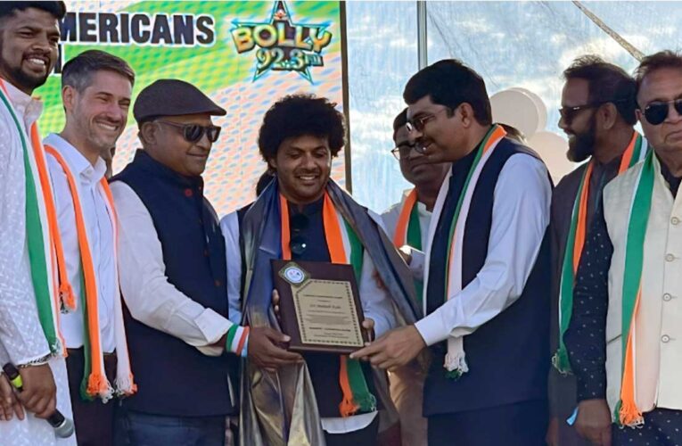 Association of Indo-Americans, honours Mahesh Kale with Lifetime Achievement Award!