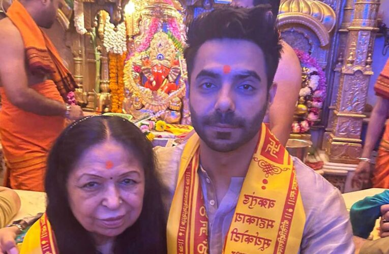 In Mumbai, Aparshakti Khurana visits Siddhivinayak Temple to seek blessings for Berlin!