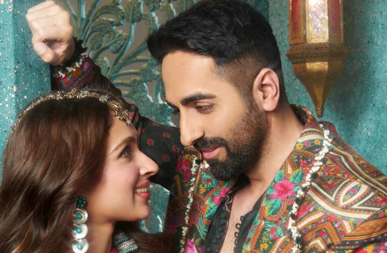 A new Garba track “Jachdi”, featuring Ayushmann Khurrana and Pashmina Roshan, is out now!