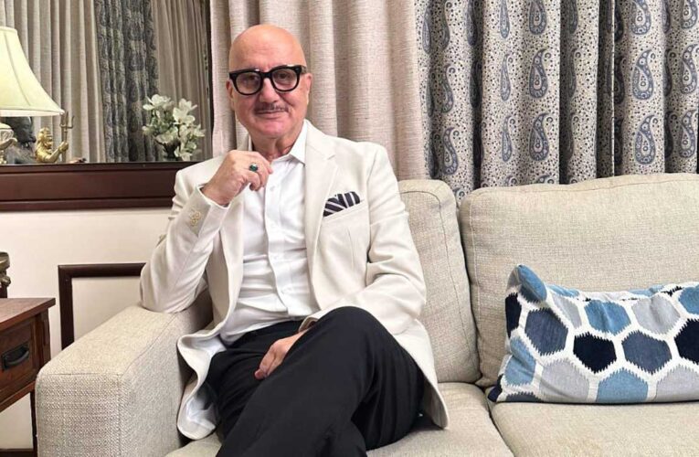 Anupam Kher’s next directorial project will be “The Return”!